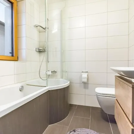 Moderne 2,5-zimmerwohnung - Direkt Am Bahnhof Appartamento Briga