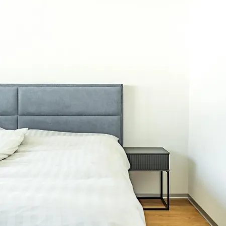 Moderne 2,5-zimmerwohnung - Direkt Am Bahnhof